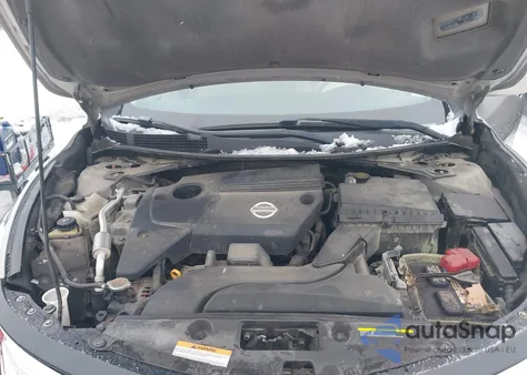 2015 Nissan Altima 2.5 S z USA, uszkodzony, nr VIN 1N4AL3AP1FC114868